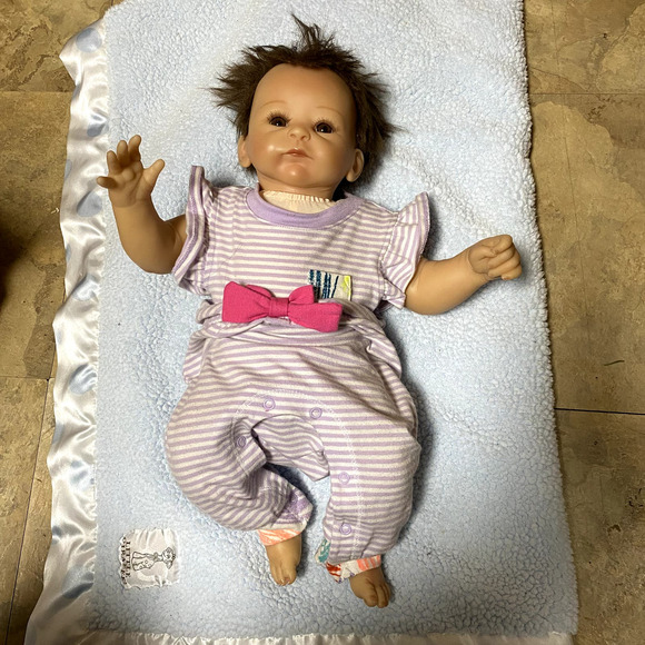 Ashton Drake x Tasha Edenholm Silicone Reborn Baby Doll - Picture 9 of 10